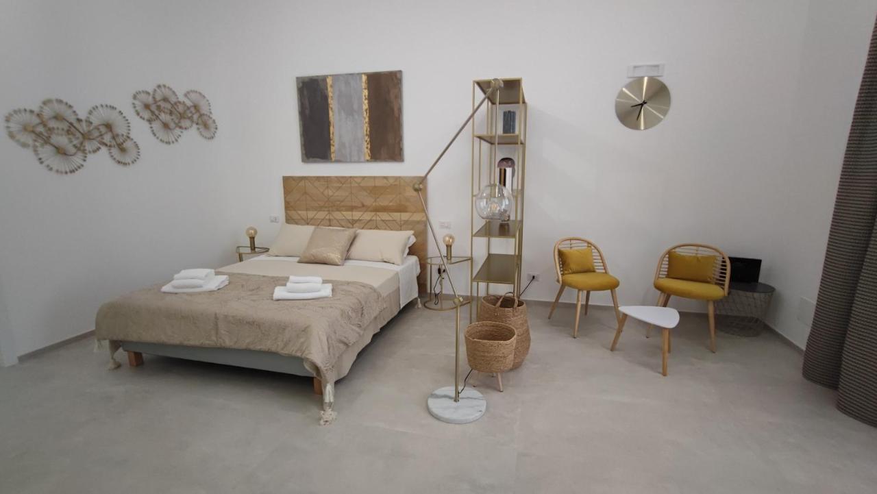 Dimore Gilas - Suite Golden Monopoli Exterior foto