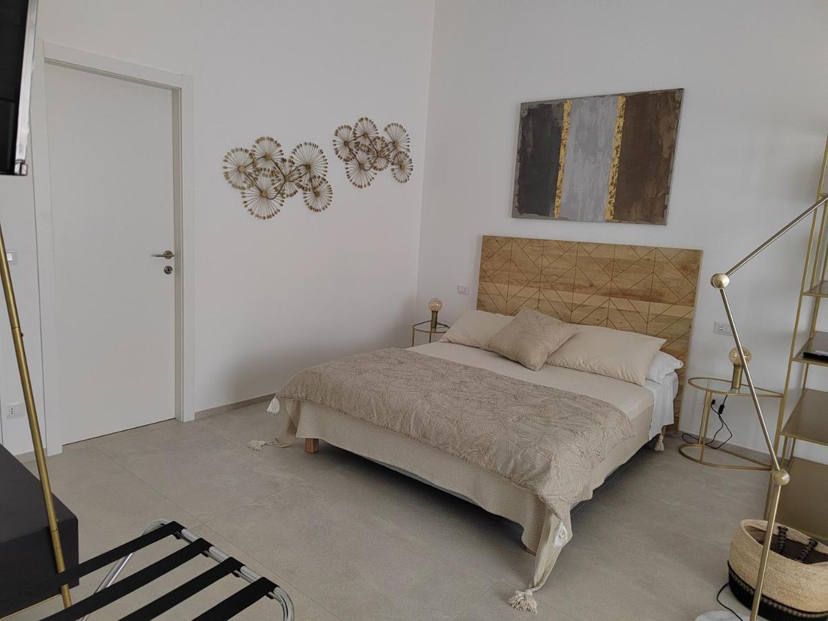 Dimore Gilas - Suite Golden Monopoli Exterior foto